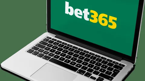 “热刺内部对决：范德芬独占鳌头得9分，里沙利松与斯彭斯同得6分好评！”