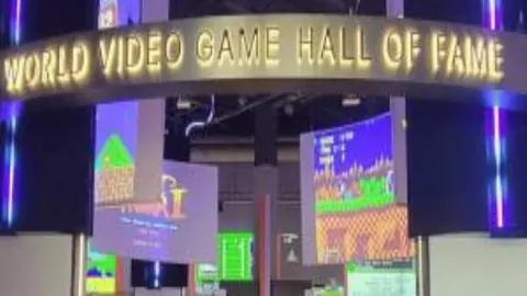 严子怡标枪成绩再攀高峰，83米83成就青年新纪录，三年内两破个人最佳